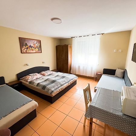 Apartman Taktik Veľký Meder Zewnętrze zdjęcie