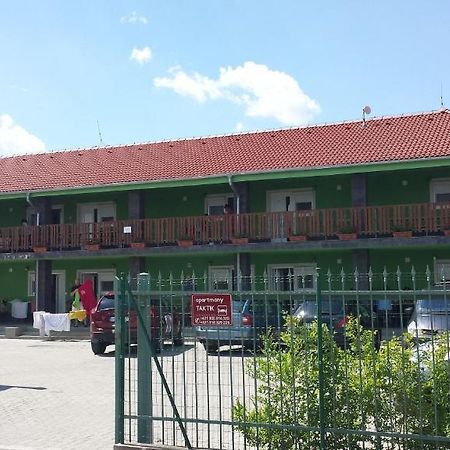 Apartman Taktik Veľký Meder Zewnętrze zdjęcie