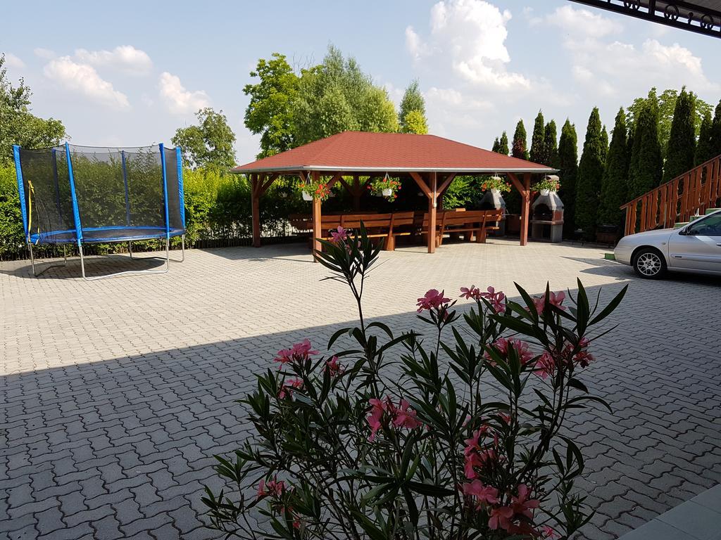 Apartman Taktik Veľký Meder Zewnętrze zdjęcie