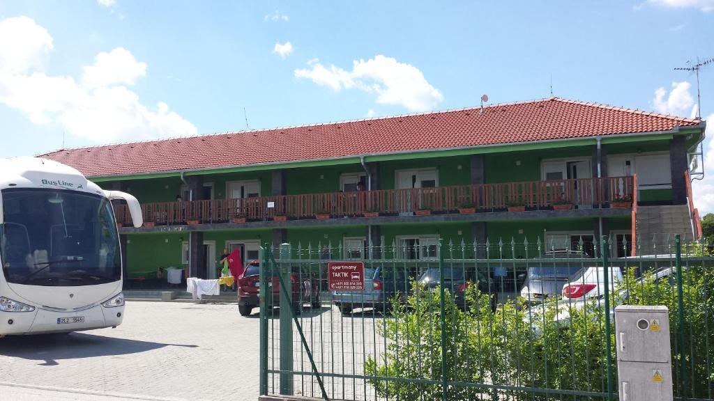 Apartman Taktik Veľký Meder Zewnętrze zdjęcie