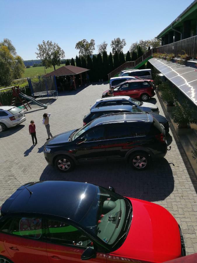 Apartman Taktik Veľký Meder Zewnętrze zdjęcie
