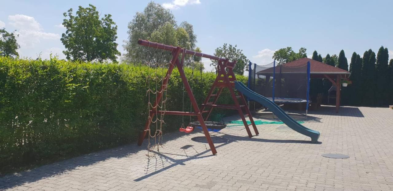 Apartman Taktik Veľký Meder Zewnętrze zdjęcie